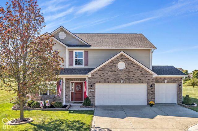 4621 W Dane Court, New Palestine, IN 46163