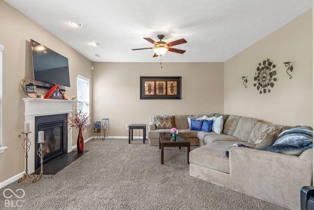 4621 W Dane Court, New Palestine, IN 46163