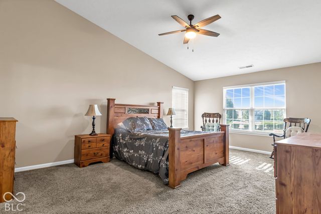 4621 W Dane Court, New Palestine, IN 46163