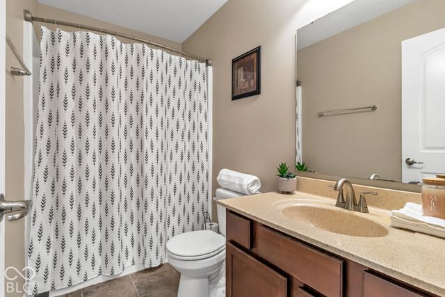 4621 W Dane Court, New Palestine, IN 46163