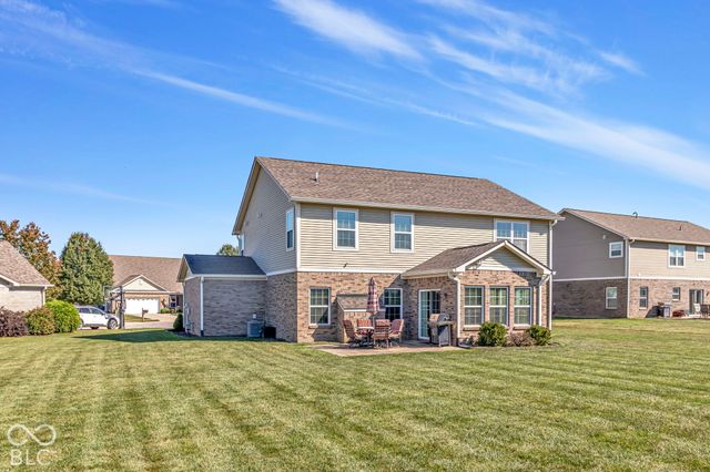 4621 W Dane Court, New Palestine, IN 46163