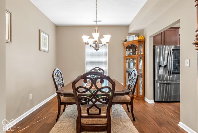 4621 W Dane Court, New Palestine, IN 46163