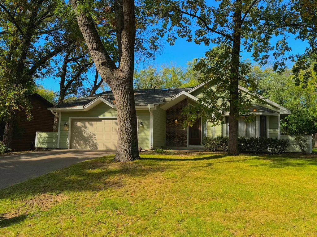 859 90th Avenue NW, Coon Rapids, MN 55433 — exterior