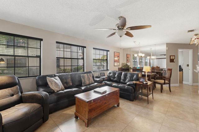 3333 Jog Park Drive, Greenacres, FL 33467