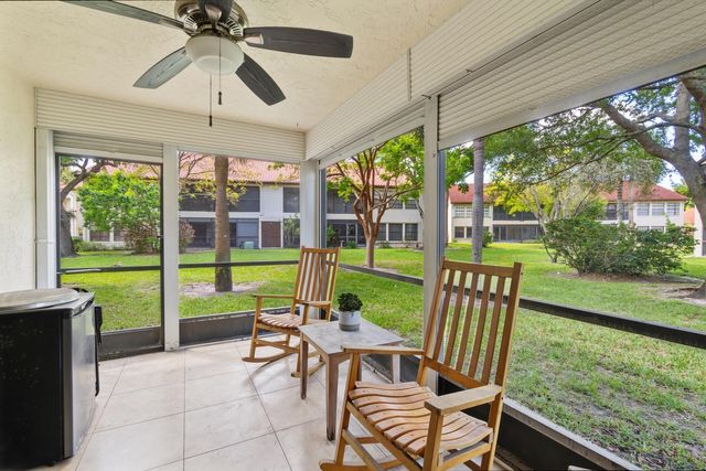 3333 Jog Park Drive, Greenacres, FL 33467