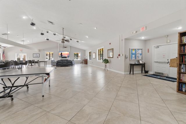 3333 Jog Park Drive, Greenacres, FL 33467