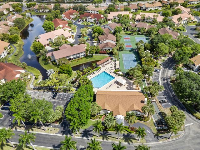 3333 Jog Park Drive, Greenacres, FL 33467