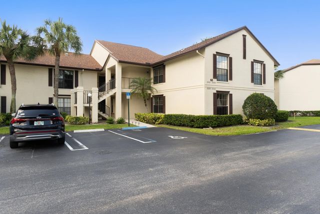 3333 Jog Park Drive, Greenacres, FL 33467