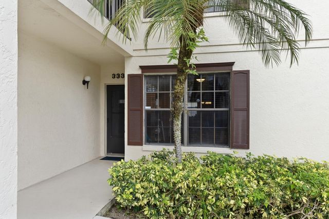 3333 Jog Park Drive, Greenacres, FL 33467