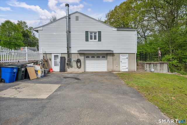13 Coach Drive, Wolcott, CT 06716
