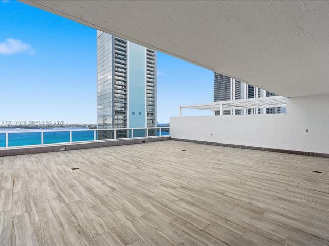 600 NE 27th Street PH2, Miami, FL 33137