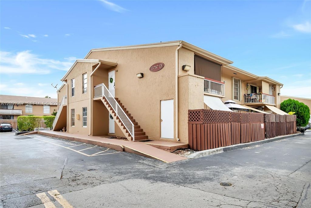 13787 SW 66th St 254D, Miami, FL 33183