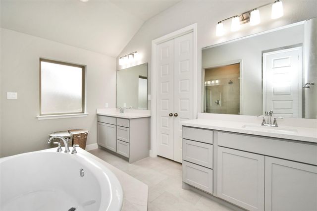 5042 Albany Shores Lane, Fulshear, TX 77441