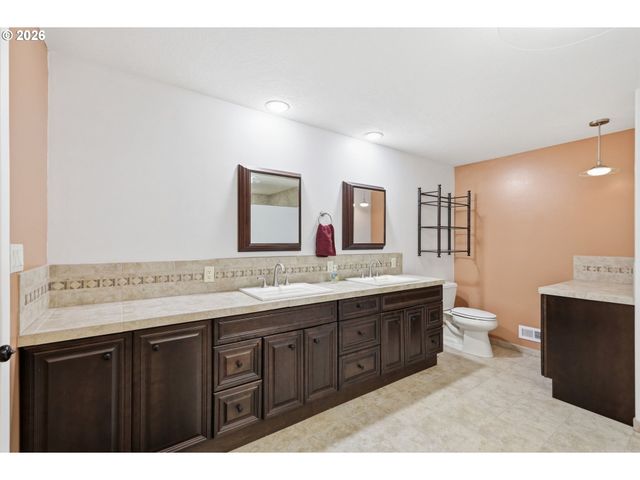 39200 CAMP CREEK Rd, Springfield, OR 97478