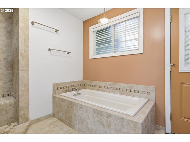 39200 CAMP CREEK Rd, Springfield, OR 97478