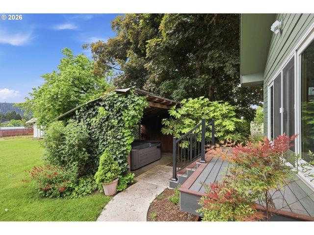 39200 CAMP CREEK Rd, Springfield, OR 97478