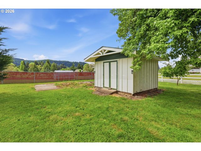 39200 CAMP CREEK Rd, Springfield, OR 97478