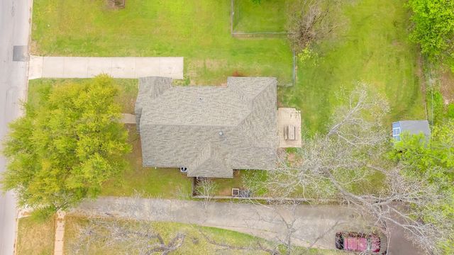 914 Prairie Avenue, Cleburne, TX 76033