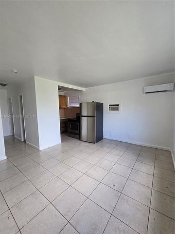 2040 Pierce St 1, Hollywood, FL 33020