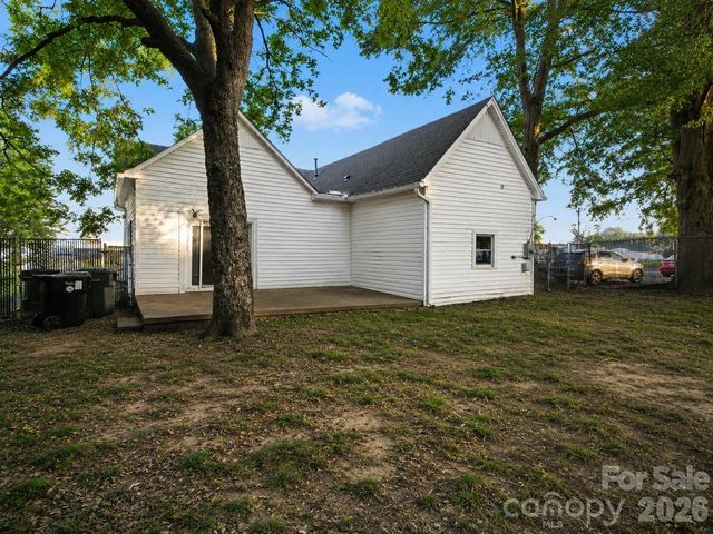 198 Buffalo Avenue NW, Concord, NC 28025
