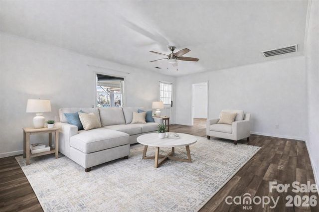 198 Buffalo Avenue NW, Concord, NC 28025