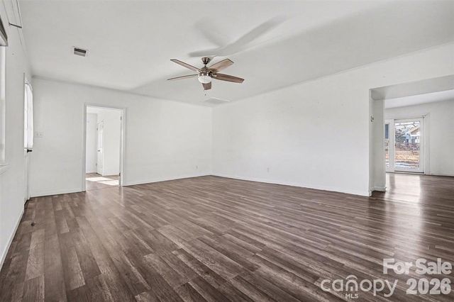 198 Buffalo Avenue NW, Concord, NC 28025