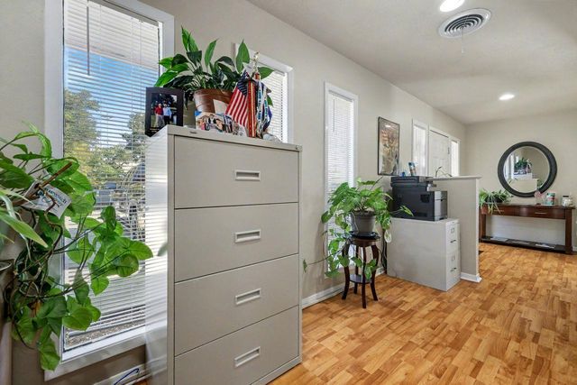 2406 Dawn DR, Georgetown, TX 78628