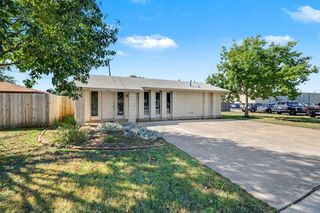 2406 Dawn DR, Georgetown, TX 78628