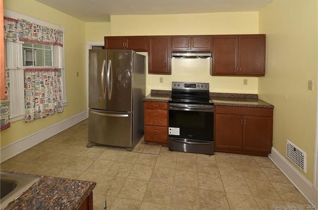 68-70 Sterling Street, Hartford, CT 06112