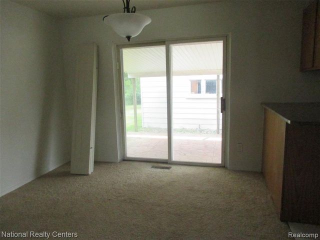 2687 Wilshire Street, Westland, MI 48186