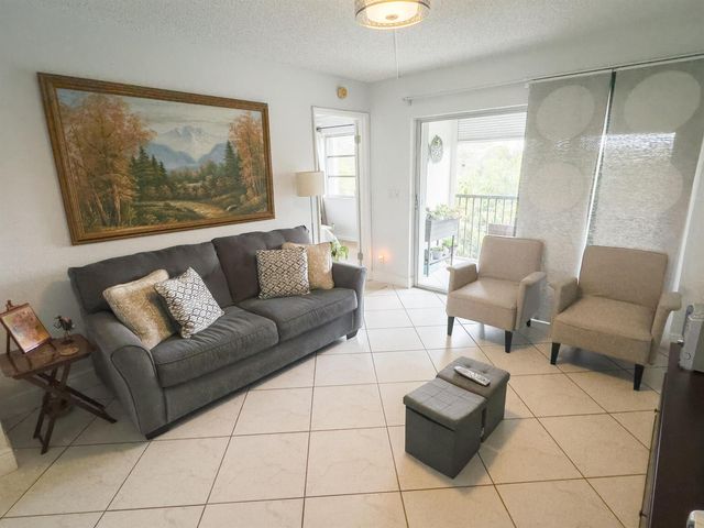 2222 N Cypress Bend Drive 403, Pompano Beach, FL 33069