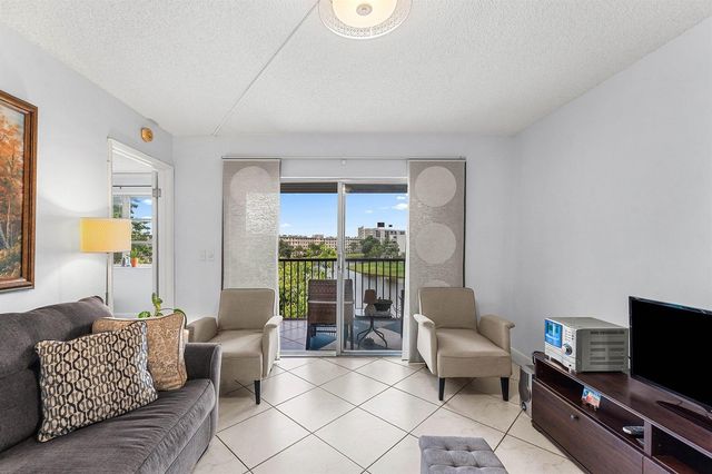 2222 N Cypress Bend Drive 403, Pompano Beach, FL 33069
