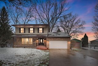 23836 N Shore Drive, Edwardsburg, MI 49112