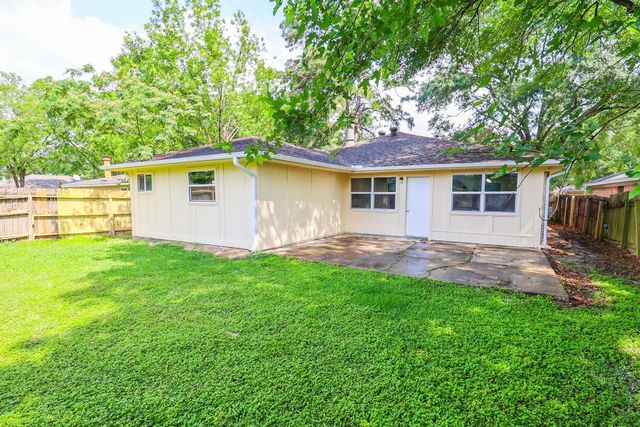 5027 Monteith Drive, Spring, TX 77373