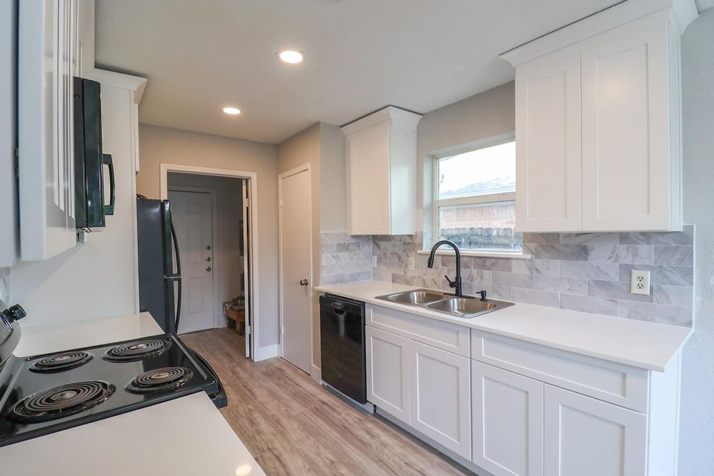 5027 Monteith Drive, Spring, TX 77373