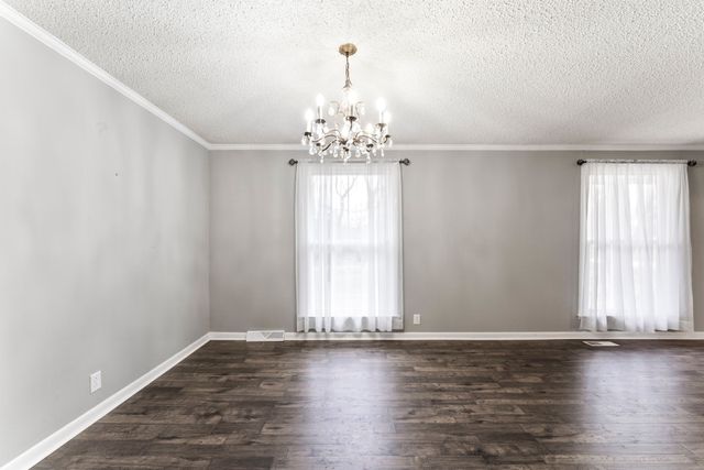 305 Woodlawn Dr, Mount Juliet, TN 37122