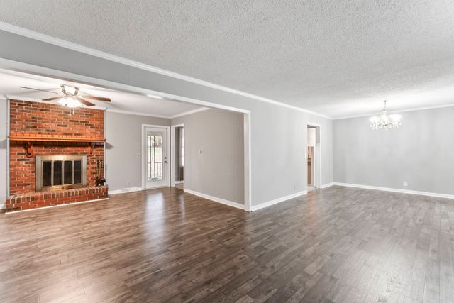 305 Woodlawn Dr, Mount Juliet, TN 37122