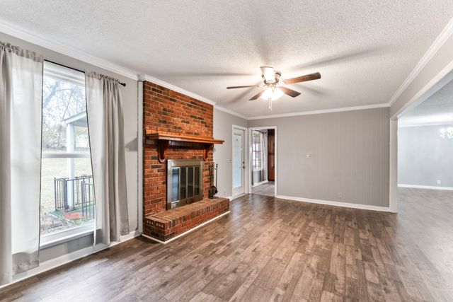 305 Woodlawn Dr, Mount Juliet, TN 37122