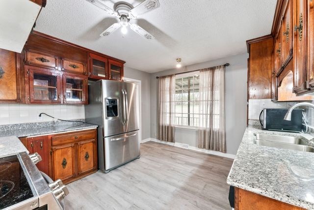 305 Woodlawn Dr, Mount Juliet, TN 37122