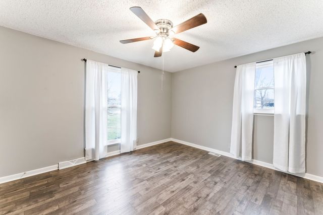 305 Woodlawn Dr, Mount Juliet, TN 37122