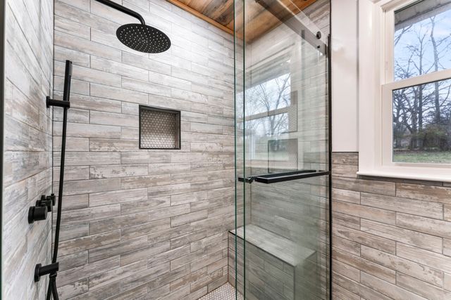 305 Woodlawn Dr, Mount Juliet, TN 37122