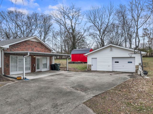 305 Woodlawn Dr, Mount Juliet, TN 37122