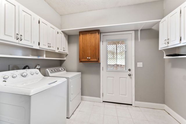 305 Woodlawn Dr, Mount Juliet, TN 37122