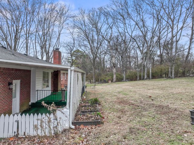 305 Woodlawn Dr, Mount Juliet, TN 37122