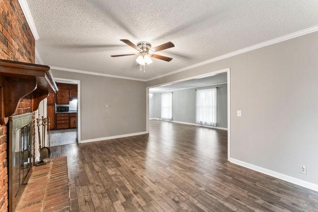 305 Woodlawn Dr, Mount Juliet, TN 37122