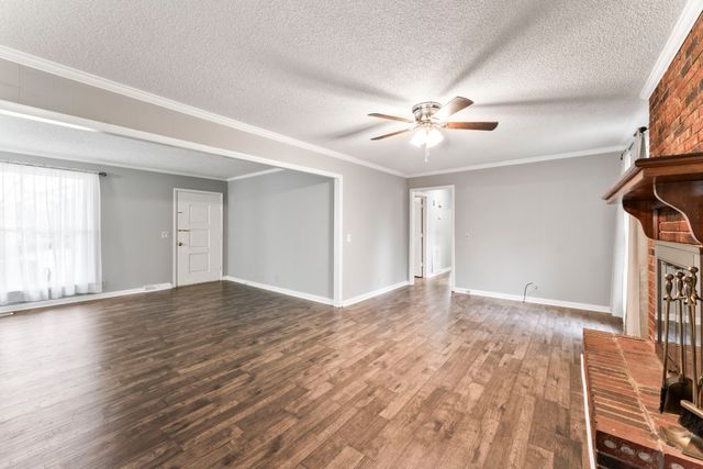 305 Woodlawn Dr, Mount Juliet, TN 37122