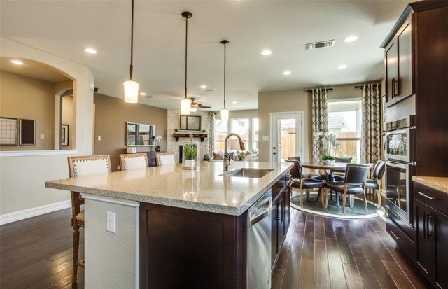 13740 Leeward Edge Dr Drive, Texas City, TX 77568