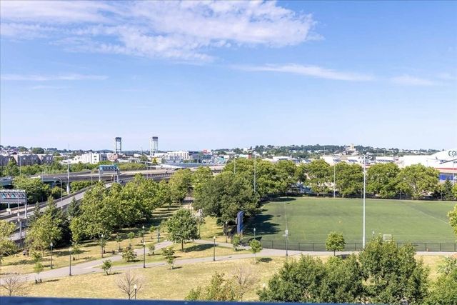 156 Porter St 320, Boston, MA 02128