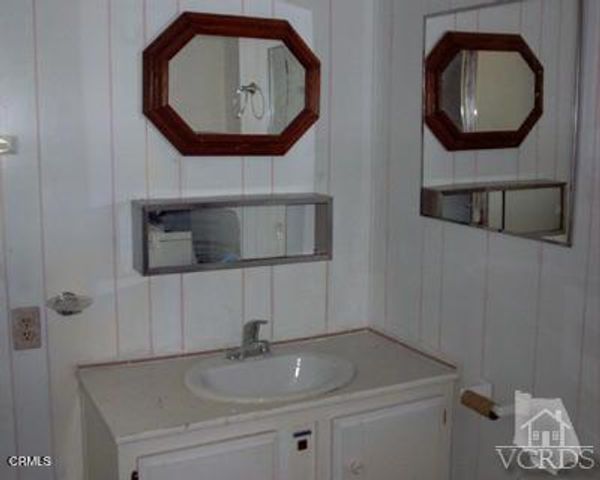 2178 Thrush Avenue J, Oxnard, CA 93033