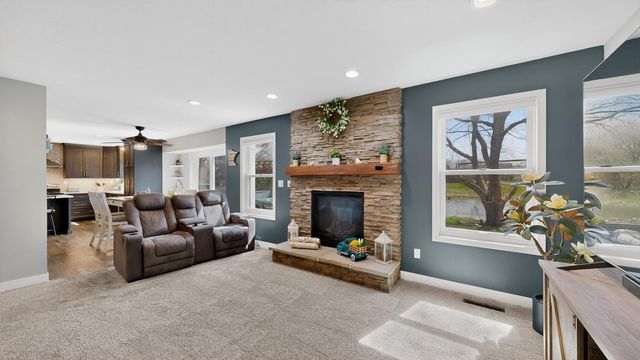 4826 57th Street NW, Rochester, MN 55901